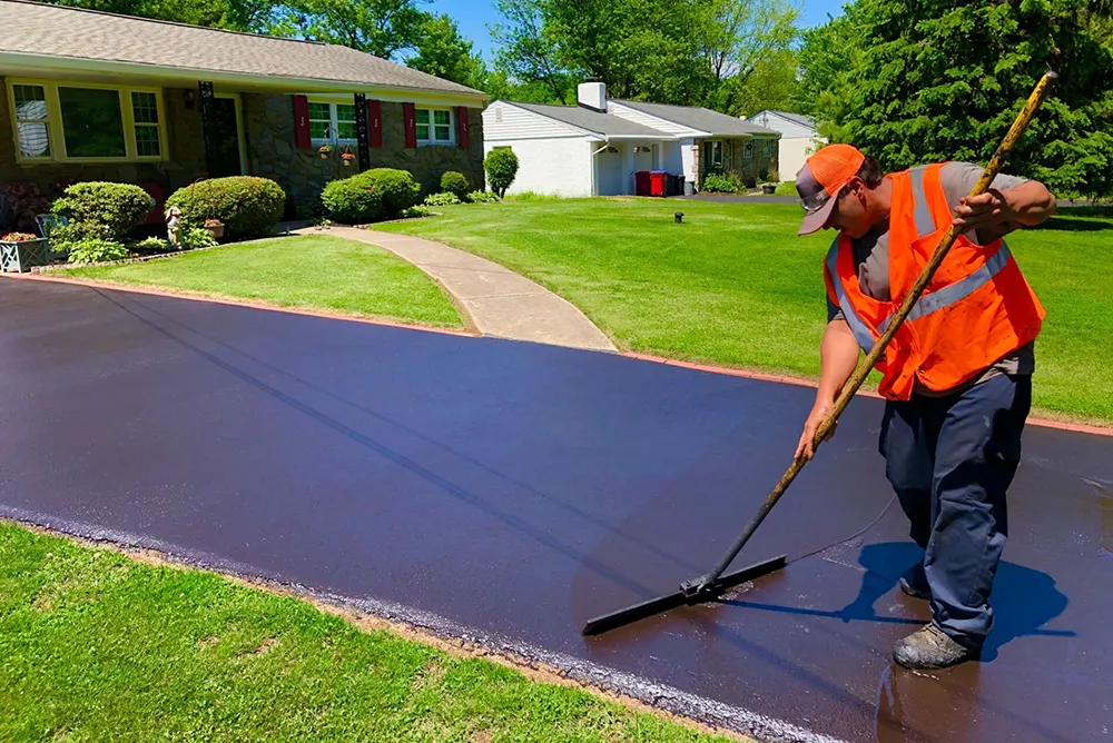 sealcoating_services_Aurora_illinois_nsew_asphalt